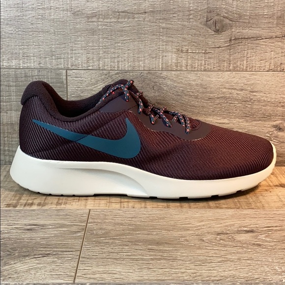 Nike Tanjun SE Burgundy Ash/ Faded Spruce Sneakers - Picture 2 of 6